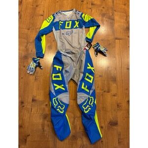 Fox Women’s 180 Dirtbike Set